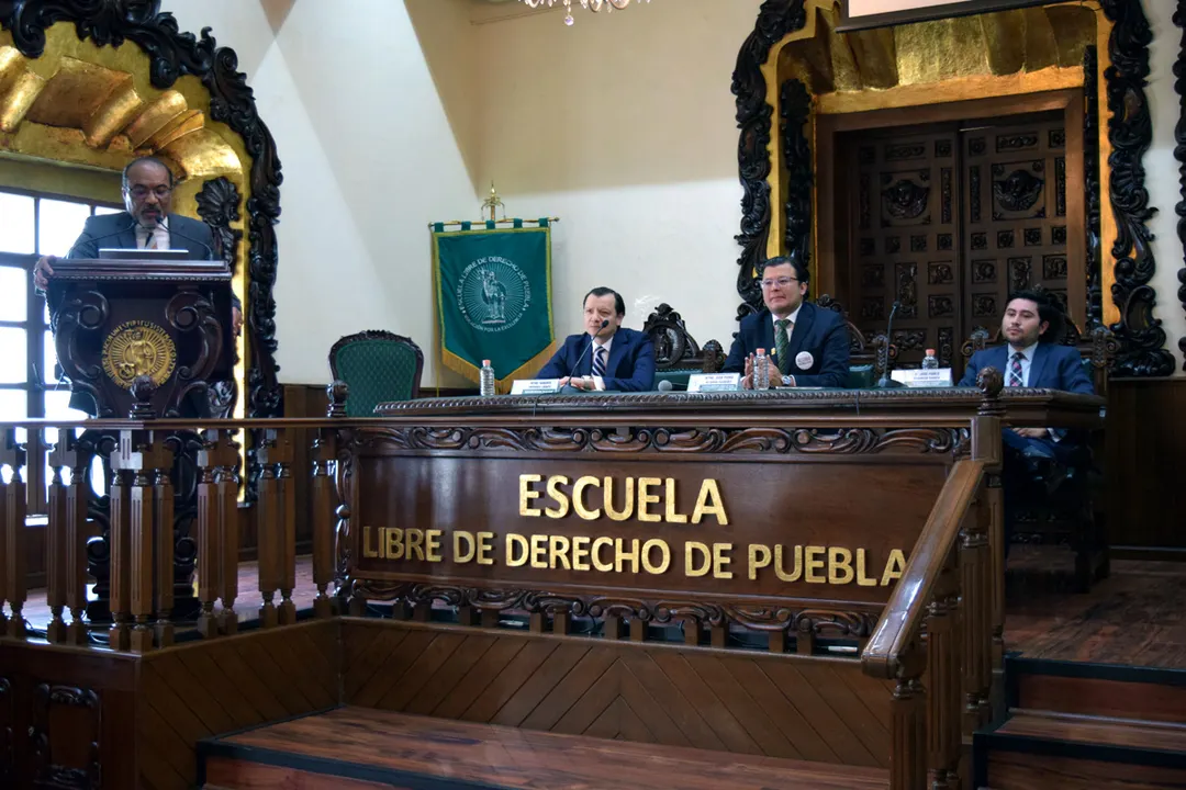 Escuela Libre Derecho Pue Juan Pedro Alcudia