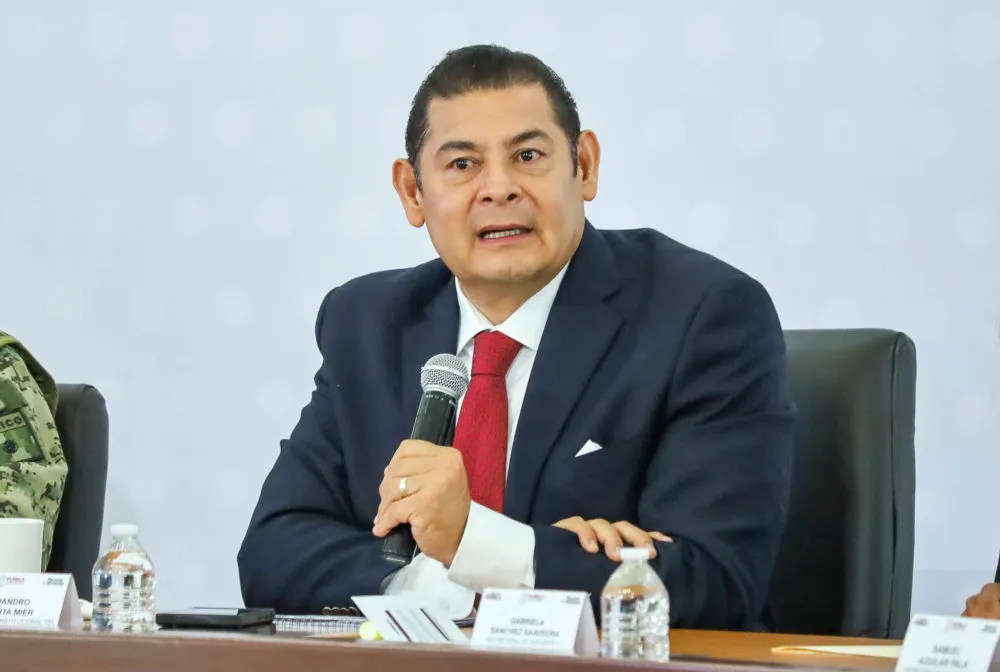Alejandro Armenta alerta sobre mal uso de su nombre para traficar influencias en el Poder Judicial