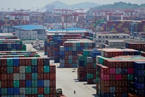 China prohibirá producción y uso de plásticos