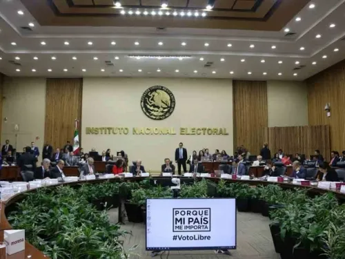 Confirman a John Ackerman para Comité Técnico que elegirá consejeros del INE
