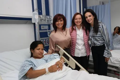 Celebran el día de las madres en Hospital de la Mujer