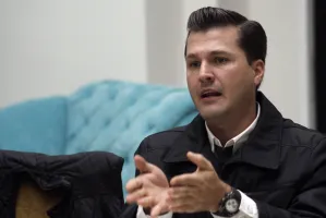 Natale López propone eliminación del fuero constitucional