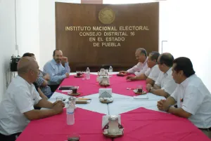 Se prepara el INE Puebla para 2018