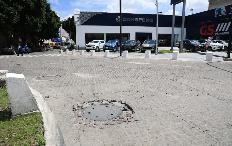 avenida-juarez-obras-mal-ejecutadas