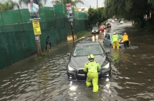 Varios puntos inundados, efectos de la lluvia este lunes