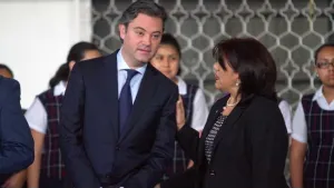 Maestros mejor evaluados tendrán un aumento de 35 por ciento: SEP