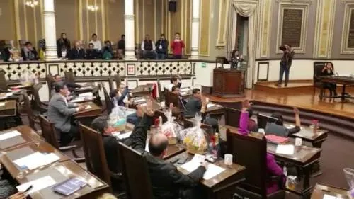 Aprueba Congreso de Puebla Ley de Ingresos de 139 municipios