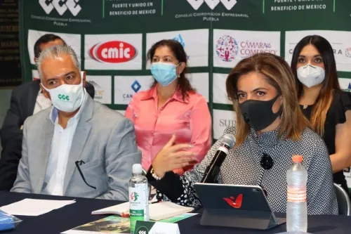 Reabren hoy restaurantes en su interior con aforo reducido