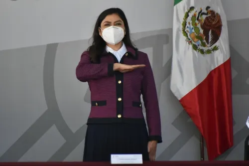 Algunos diputados buscan reflectores, responde Rivera Vivanco  
