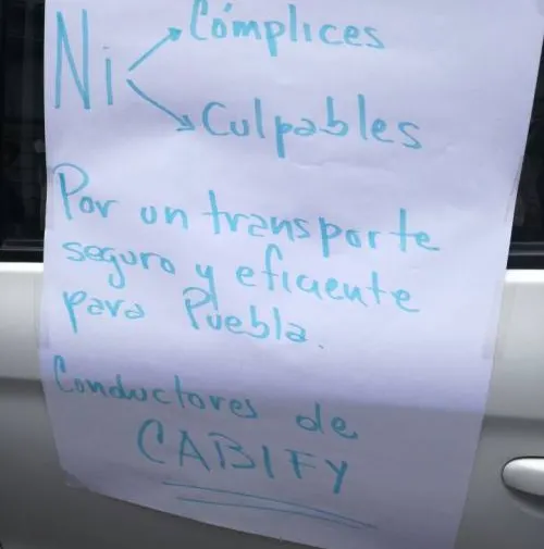 Se manifiestan ex choferes de la empresa Cabify, exigen su regreso para trabajar en Puebla