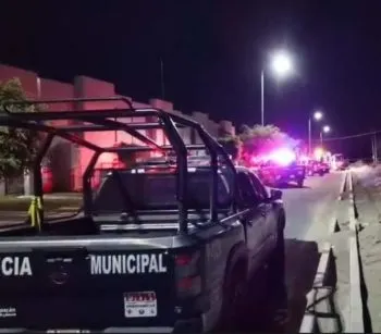 Violenta ejecución a bordo de una combi en Tehuacán