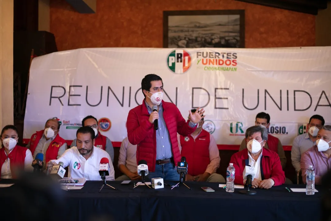Se registra Lorenzo Rivera como candidato de unidad del PRI