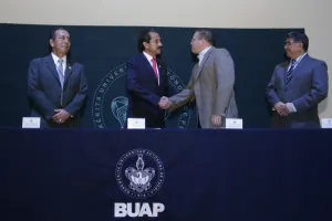 Investigadores BUAP participan en seminario de tecnología para salud