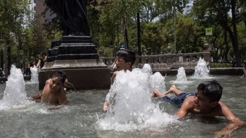 Alerta en 10 entidades por temperaturas de 45°: SMN