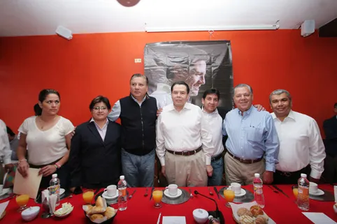 El movimiento de izquierda alternativa refrenda apoyo a Enrique Peña Nieto