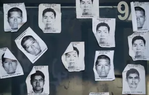 Padres de normalistas en Ayotzinapa crean comité de búsqueda