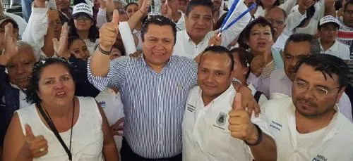Trabajadores reeligen a Gonzalo Juárez como líder sindical