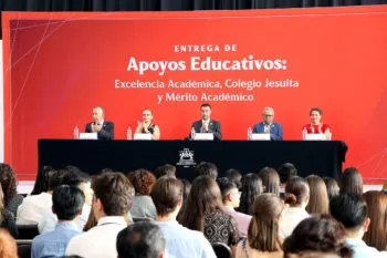 La Ibero Puebla brinda apoyos educativos a aspirantes