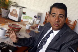 Por alzas en gasolina y luz, negocios del COE subirán precios