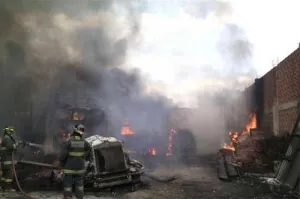 Explota almacén con hidrocarburo robado en Tecamachalco