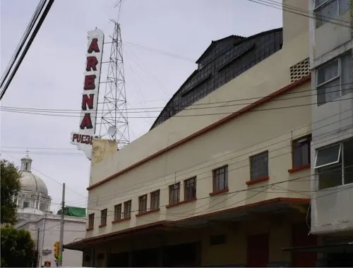 Se roban el dinero de la taquilla en la Arena Puebla
