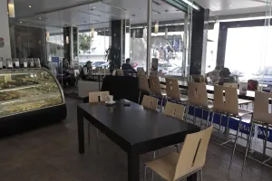 Descartan franquicias alza en productos pese a devaluación