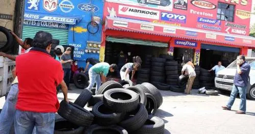 Ahora van por los de 46 poniente y otras zonas con venta ilícita de mercancía