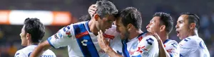 Puebla le quita la ventaja al Morelia con un 2-3