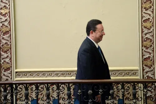 Buscan imputar tercer delito a Eukid Castañón; ahora por amenazas contra regidora atlixquense