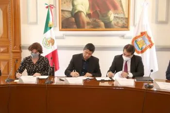 Ayuntamiento de Puebla y la CEDH firman convenio de colaboración