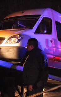 Descubren al menos siete cadáveres al interior de camioneta en Michoacán