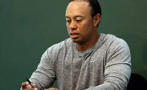 Tiger Woods se rehabilitará para evitar condena por adicciones