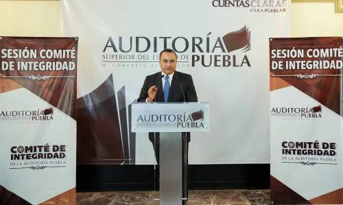 Congreso reducirá presupuesto a la ASE por excesos de David Villanueva