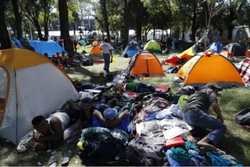 Refugiados anuncian que mañana, a las 5 horas, abandonan la Ciudad de México