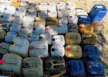 Cinco personas reciben ocho años de prisión por transportar mil 758 litros de hidrocarburo en Tlahuapan