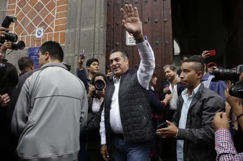 El Bronco pide que poblanos anulen su voto para candidatos a gobernador