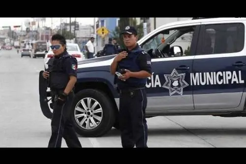 Dos sujetos balean a automovilista en La Noria