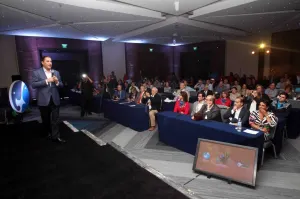 Moreno Valle da la bienvenida a los participantes en el Congreso Waza