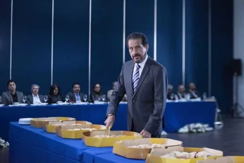 Inicia actividades la BUAP; rector realiza la tradicional partida de Rosca de Reyes