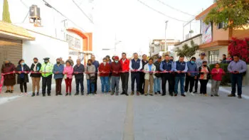 Entrega Ayuntamiento de Puebla una calle más en San Baltazar Campeche