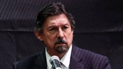 Quedó atrás persecución ‘injusta’; regreso con espíritu de transformar: Gómez Urrutia