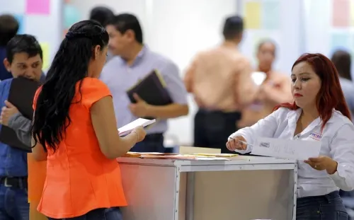 Organiza Secretaría de Trabajo segunda Feria de Empleo para Jóvenes