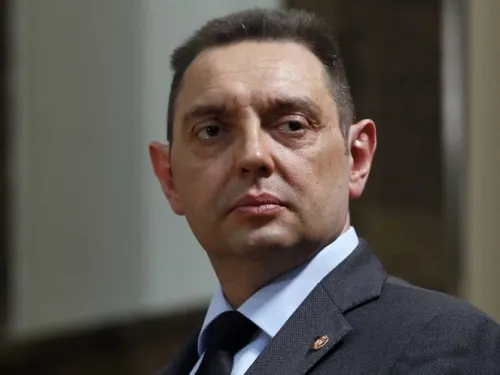 Ministro serbio da positivo por covid-19; habría visto a Putin