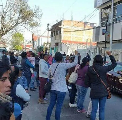 Demandan vecinos de colonias del norte de la capital celeridad para introducción de drenaje