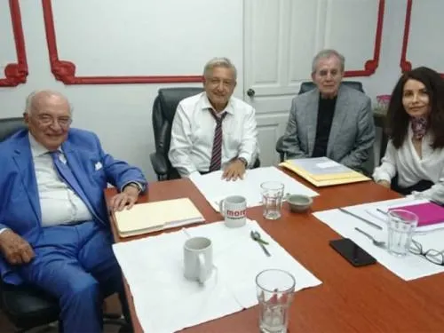 Conforman equipo redactor de la constitución moral