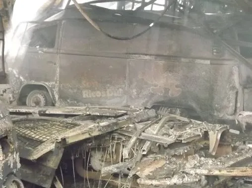 Queman tres bodegas de Sabritas en Michoacán