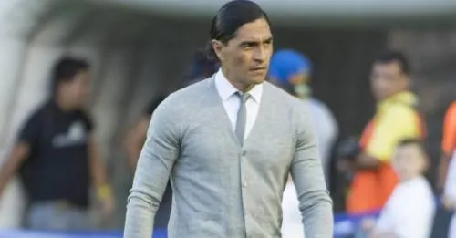 Palencia quiere continuar al frente de Lobos BUAP