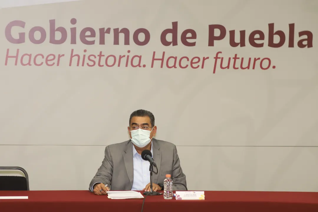 El gobernador Sergio Salomón respalda cobro DAP en Puebla