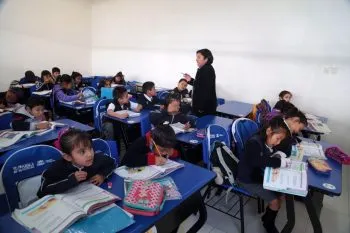 Avalan diputados continuidad de Escuelas de Tiempo Completo en Puebla