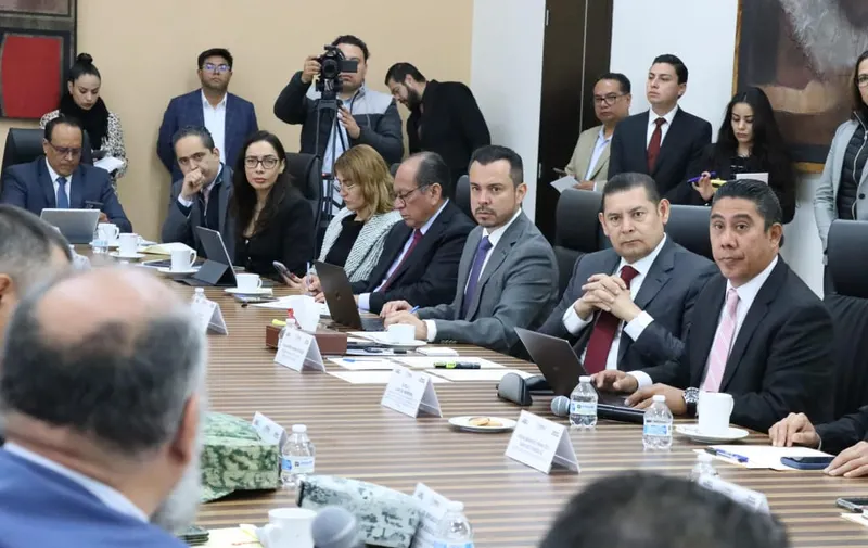 En Puebla no debe haber puerta giratoria parte del Gobierno del Estado: Alejandro Armenta